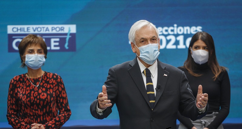 Piñera confirma que se retrasará el Toque de Queda durante el domingo de elecciones