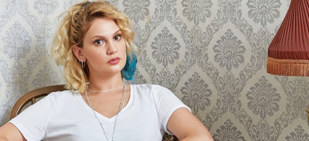 Farah Zeynep la actriz y cantante pop que interpreta a Inci, la protagonista de “Almas Heridas”