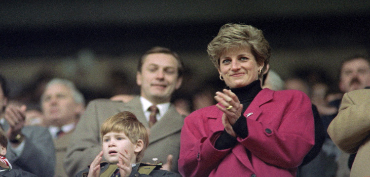 Gobierno británico evalúa la opción de reformar la BBC por polémica entrevista a Lady Di en 1995