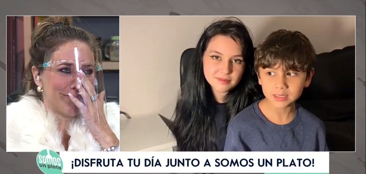 Flaviana se emocióno hasta las lágrimas al recibir mensaje de sus hijos: ya tienen 17 y 8 años