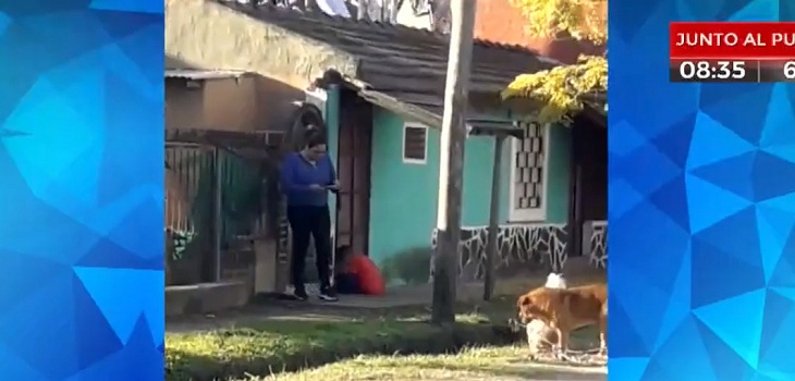 Pequeño sufrió brutal golpiza en Argentina: padres lo tiraron a la calle y vecinos intervinieron