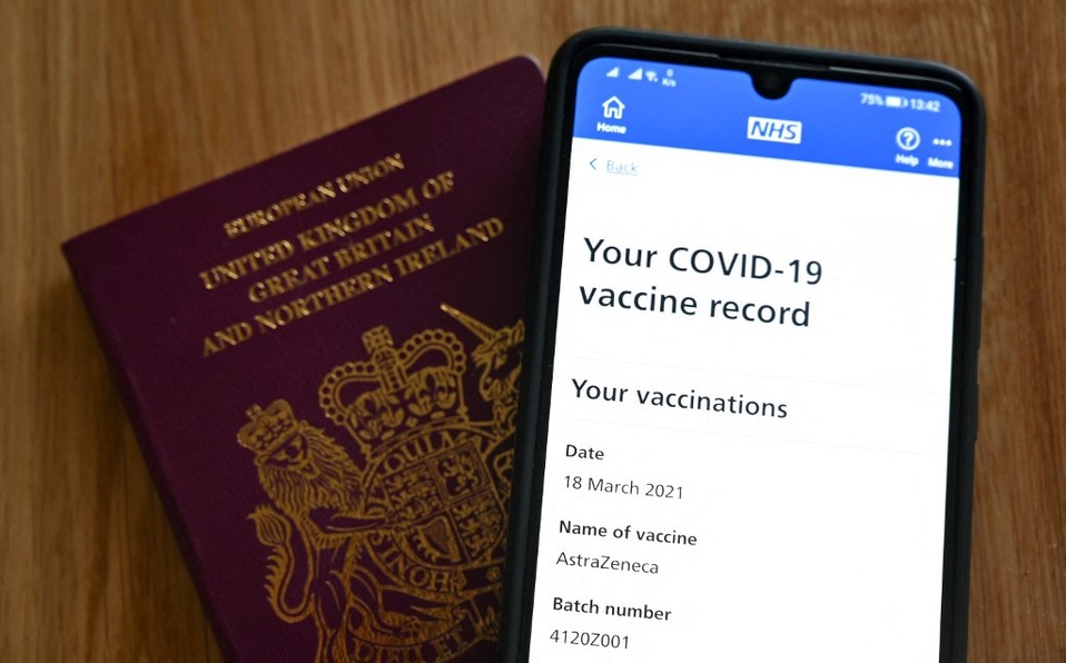 ¿Cómo funciona el nuevo 'Certificado COVID' de Europa y qué vacunas acepta?