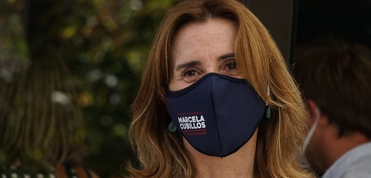 Reportan envío masivo de SMS de Marcela Cubillos que llama a votar por concejal: ella lo aclaró