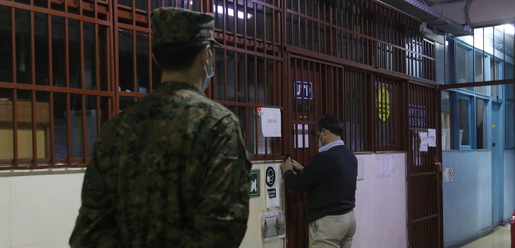 Sorprenden a conscripto del Ejército fumando marihuana en local de votación en Ovalle: fue detenido