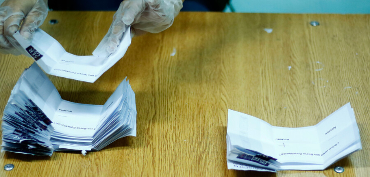 Diputados aprueban en general proyecto que establece feriado irrenunciable para próximas elecciones