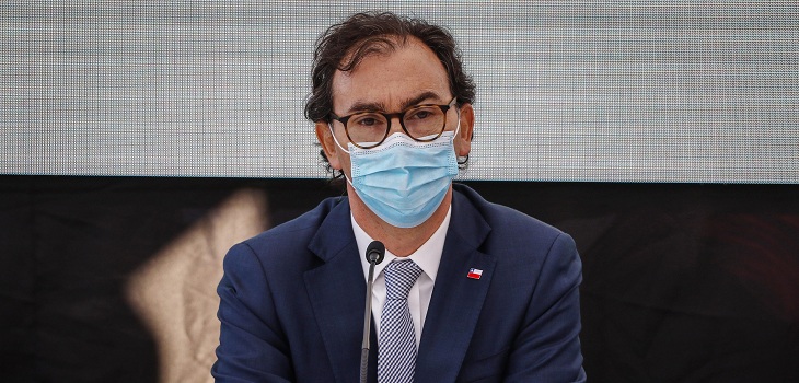 Ministro Figueroa evalúa suspender subvención escolar a colegios cerrados en comunas sin cuarentena