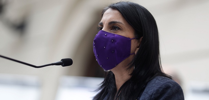 Ministra Rubilar inicia cuarentena tras ser notificada como contacto estrecho por COVID-19