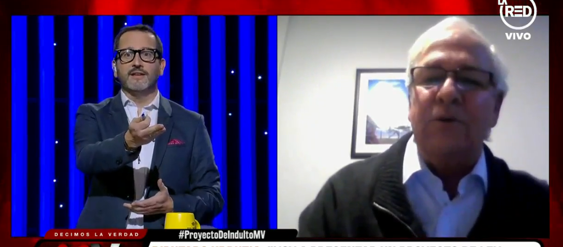 Eduardo Fuentes y corte de diputado Urrutia a entrevista: 