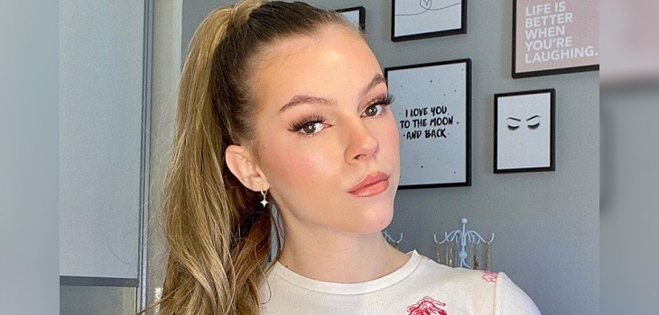 El inspirador caso de Izzy Weall: perdió manos y piernas por meningitis y ahora brilla en YouTube