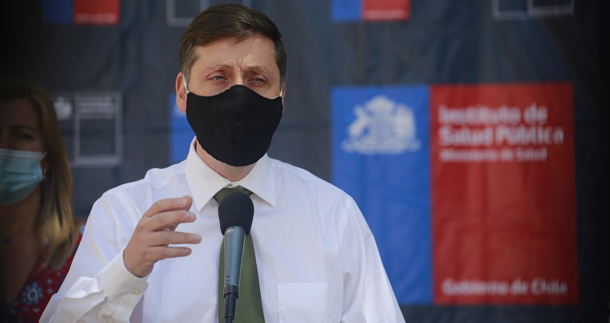 Director del ISP asegura que podrían haber más casos de la variante Delta de COVID-19 en Chile