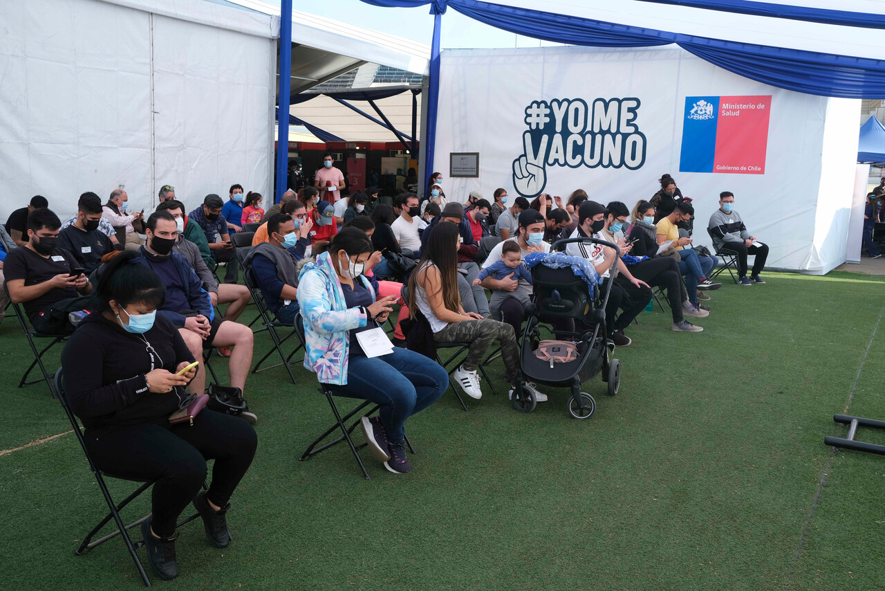 ¿A quiénes les toca vacunarse esta semana contra el COVID-19?