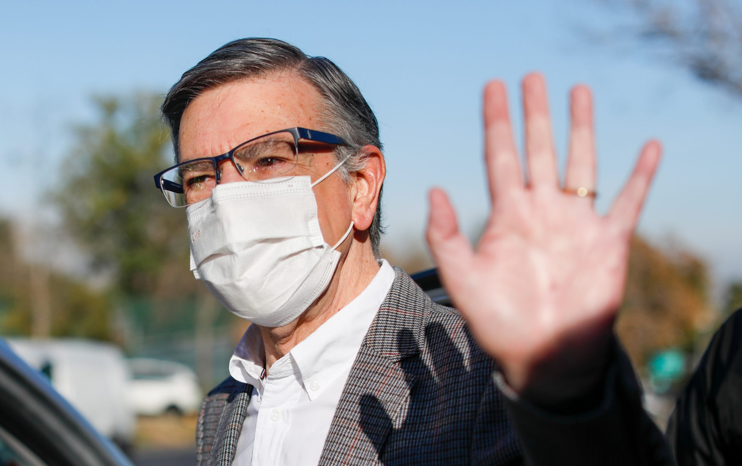 Ingreso mínimo de $500 mil: las propuestas que Joaquín Lavín presentó en su programa de gobierno