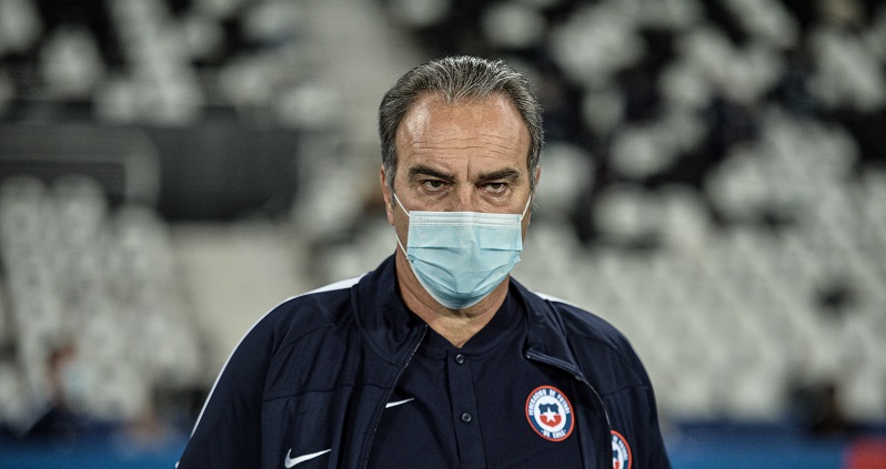 Lasarte tras abrazo de Bravo y Vidal: “Es el mayor gol que hemos convertido”