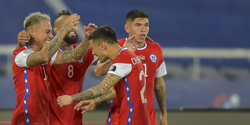 ¿Estarán frente a Bolivia? Cuerpo médico de la 'Roja' detalló estado de Sierralta y Palacios