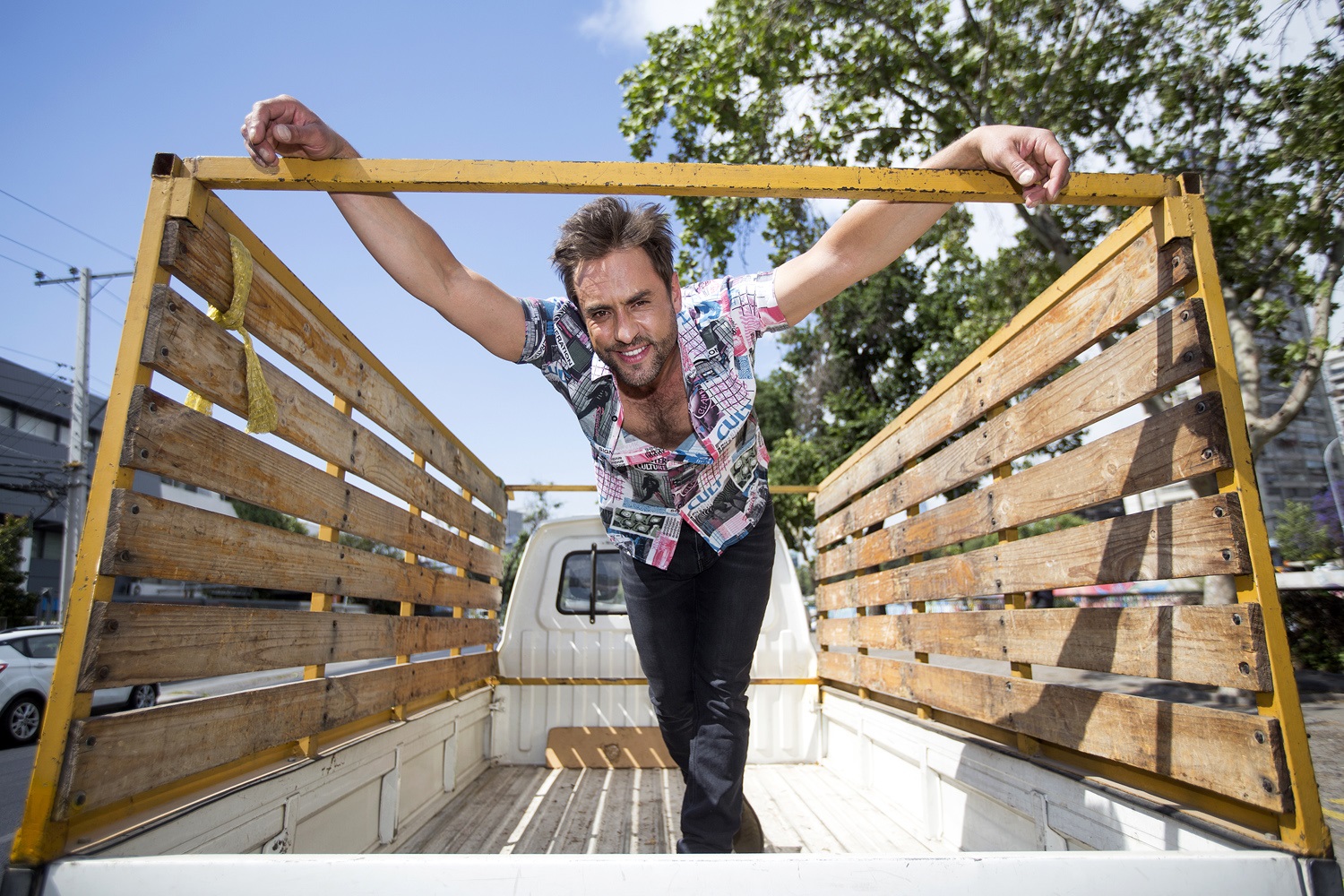 Álvaro Gómez tendrá llamativo rol en La Torre de Mabel: jugará a ser un George Clooney a la chilena