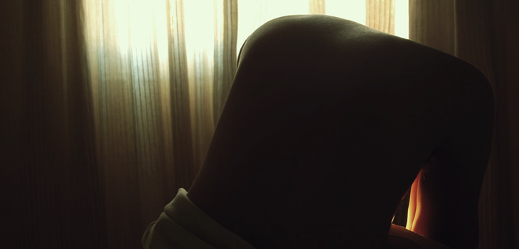 Hombre acusó que vacuna contra COVID-19 afectó tamaño de sus partes íntimas: médico lo aclaró