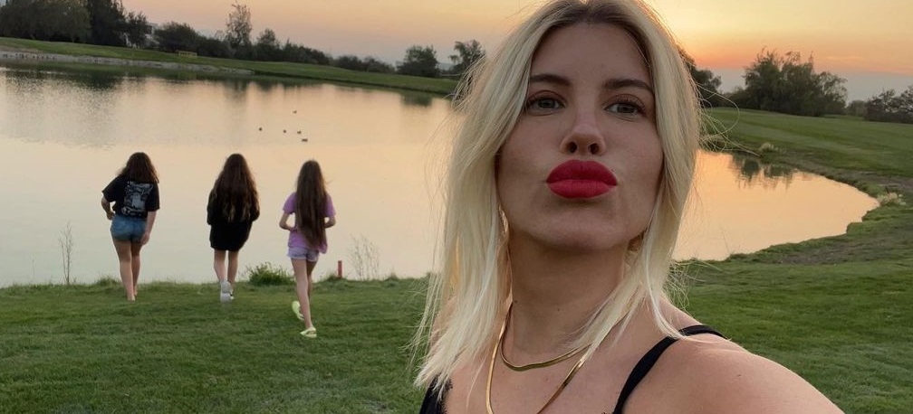 Coté López celebró cumpleaños de sus trillizas: fue cuestionada por decoración y ella respondió