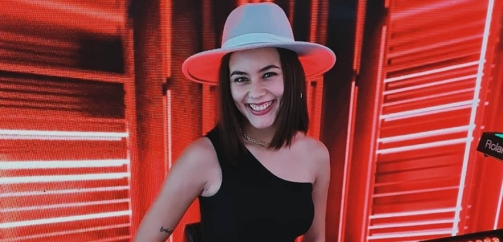 ¿Quién es Javiera Farías, la joven baterista que enamoró a televidentes en la final de 