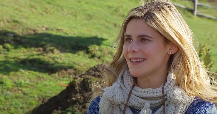 Montserrat Ballarín cambió radicalmente su look para nuevo proyecto en Mega: 