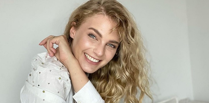 Josefina Montané deslumbró al imitar icónica presentación de Britney Spears: 