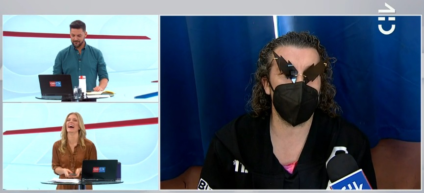 Leo Rey bromeó con sus compañeros vocales: dijo que la presidenta de mesa lo llamó para despertarlo