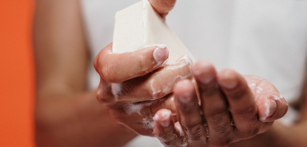 3 tips de dermatóloga para cuidar tus manos en pandemia