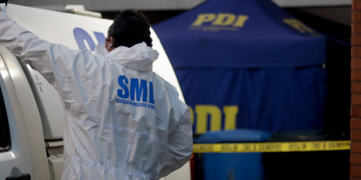 Joven es asesinado a tiros en Iquique por sujetos que bajaron de un automóvil: aún no hay detenidos