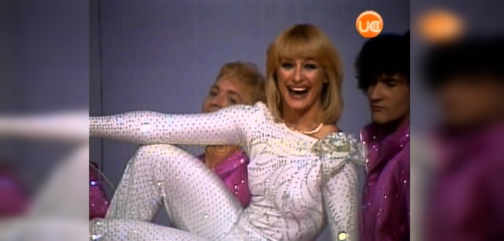 Con bailarines e icónicos lifts: el recordado show de Raffaella Carrà en Festival de Viña de 1982