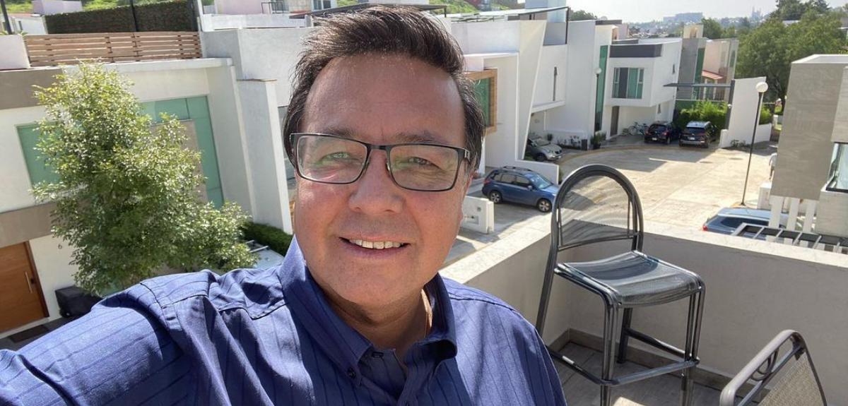El drama de exnotero de 'Mucho Gusto' tras recibir segunda dosis de vacuna en México