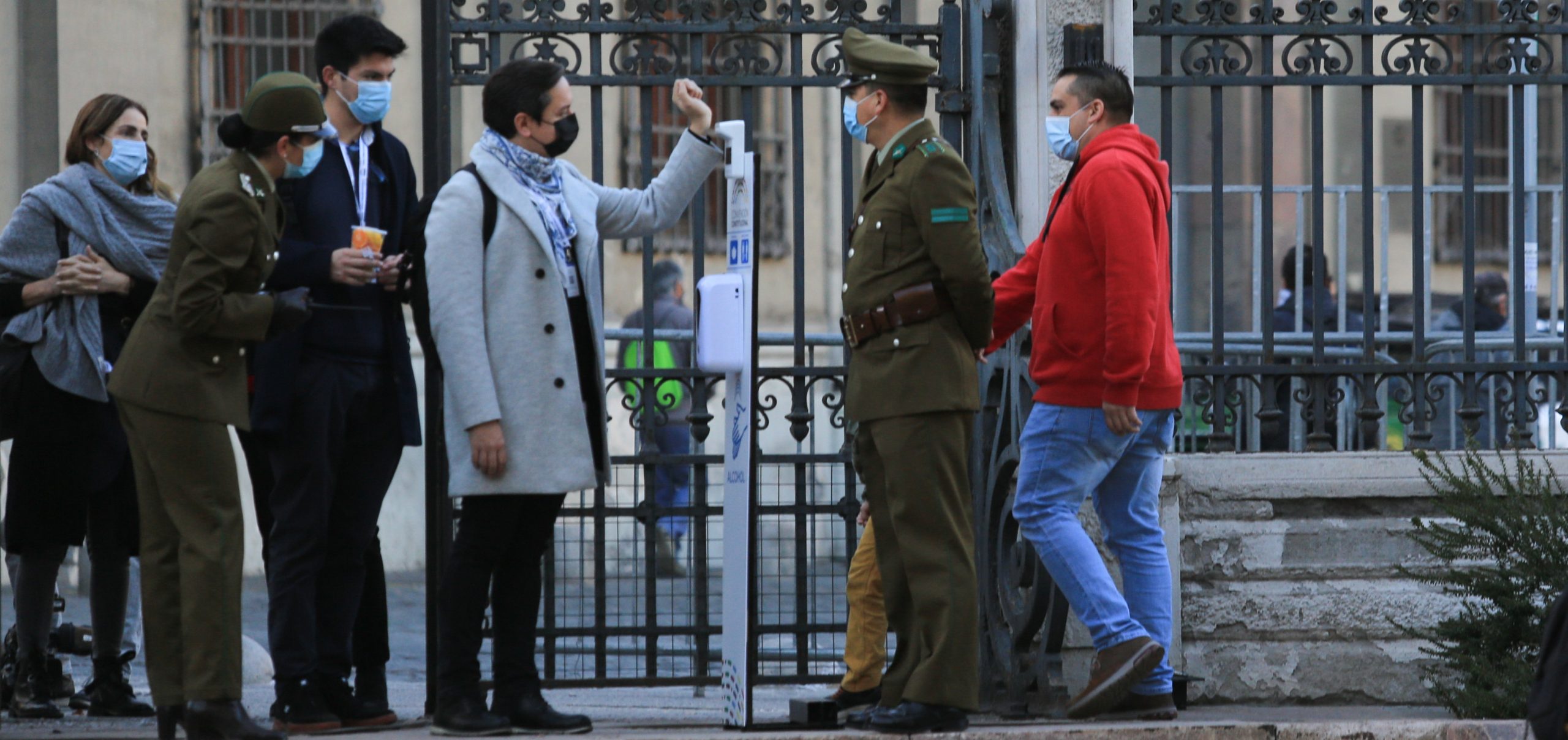 Confirman caso de COVID-19 en la Convención Constitucional: 15 personas deberían hacer cuarentena
