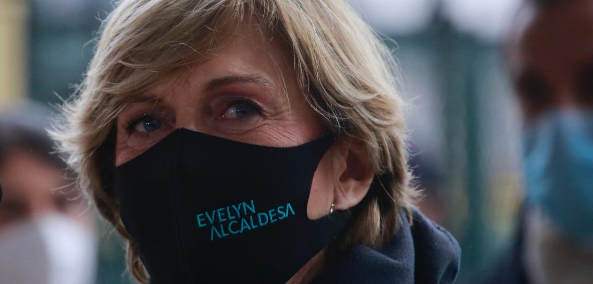 La molestia de Evelyn Matthei ante insistente consulta tras votar: 