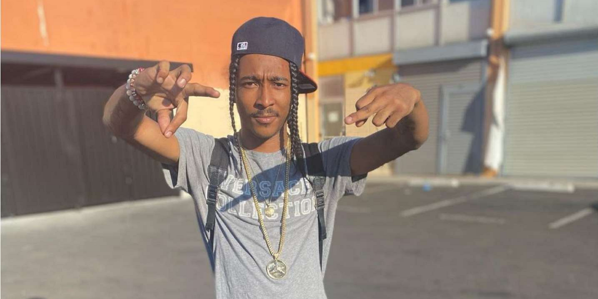 Reconocido rapero es asesinado a balazos mientras realizaba transmisión en vivo en Instagram