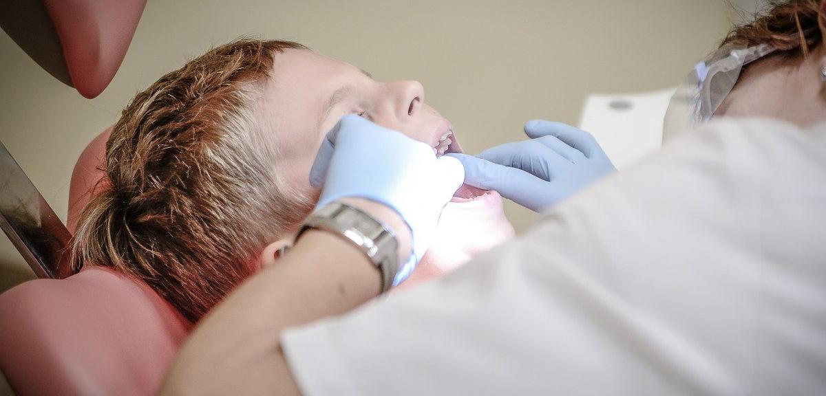 Niño de 3 años muere tras visita rutinaria al dentista: tuvo una inesperada reacción alérgica
