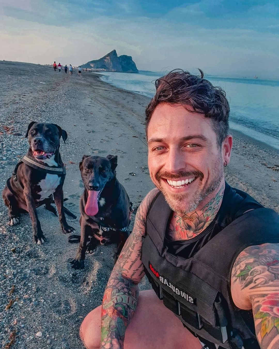 Pascual Fernández, Guero y Trufa