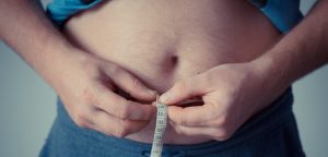 ¿Se puede perder grasa localizada? Expertos comentan la forma más saludable para conseguirlo