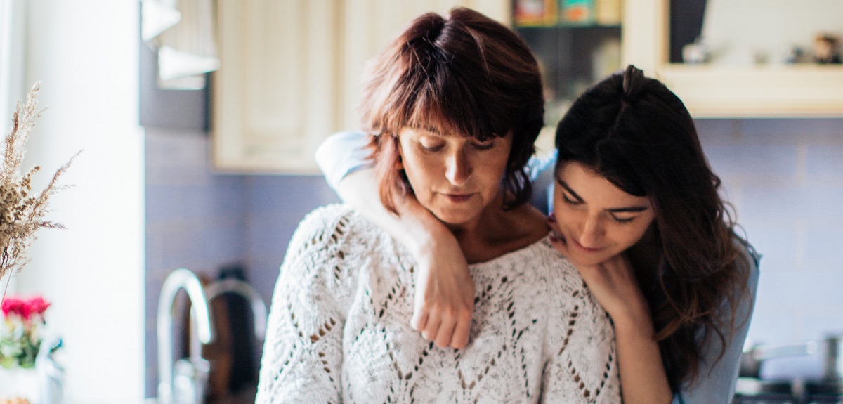 Madres celosas de sus hijas: la relación tóxica que aún es tabú y que trae pésimas consecuencias