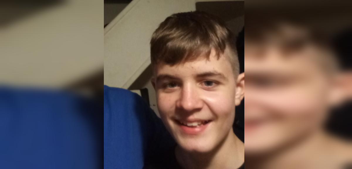 Joven asesinó a supuesto amigo tras propinarle más de 70 puñaladas en su cuerpo: intentó decapitarlo