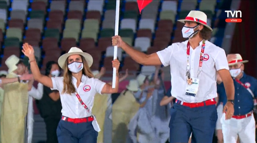 ¡Crovetto y Grimalt puro orgullo!: así fue el desfile del Team Chile en inauguración de los JJ.OO