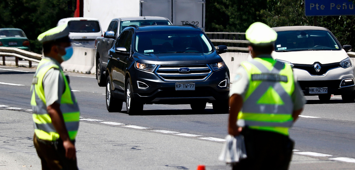 Casi 160 mil vehículos han salido de la Región Metropolitana: cifra supera lo pronosticado