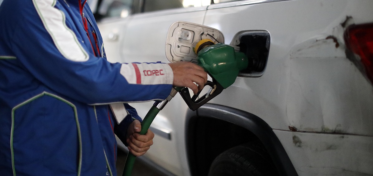 Detienen a cliente que cortó los dedos con un hacha a trabajador de servicentro en Lo Barnechea