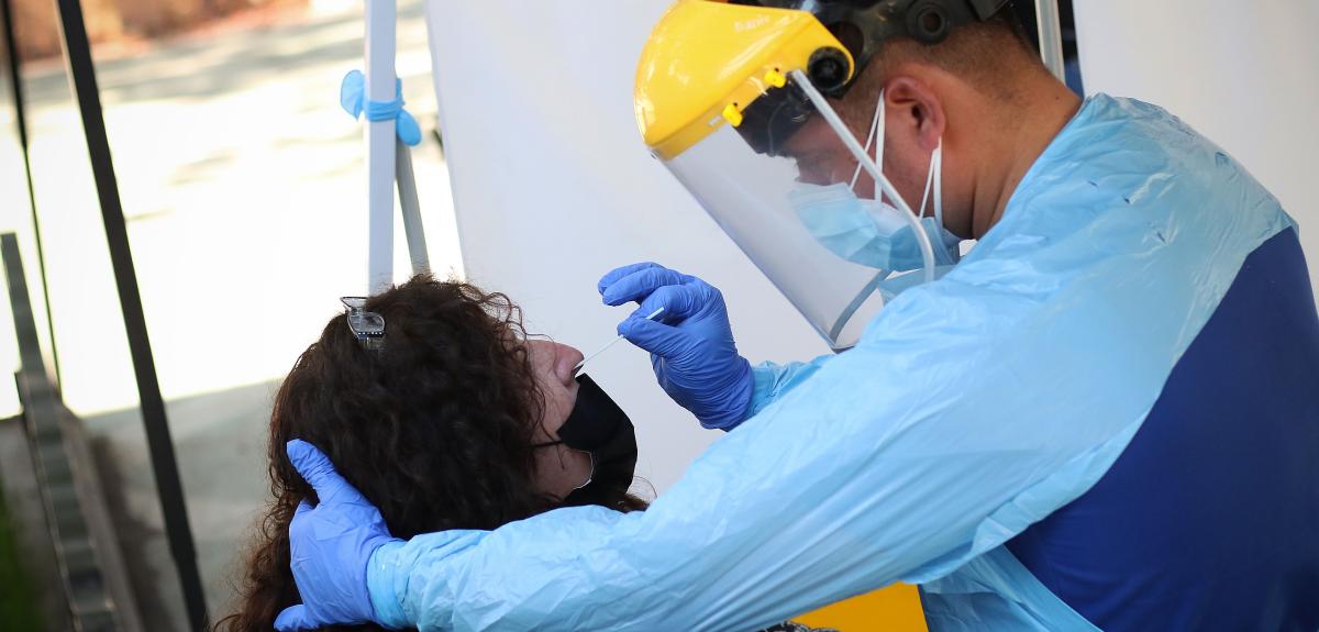 Minsal reportó cerca de mil nuevos contagios de COVID-19: cifra es la más alta en casi 8 semanas