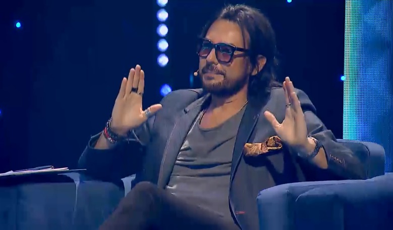 Beto Cuevas The Covers