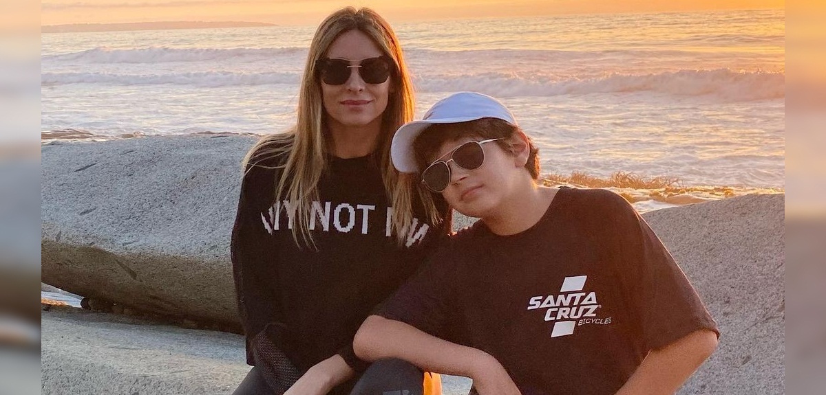 Carola Julio enseñó a conducir a su hijo de 11 años para darle importante lección: 