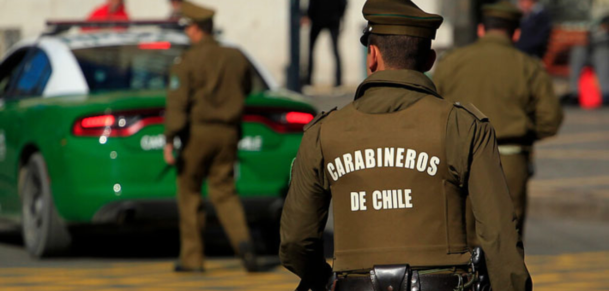 Conductor ebrio causó dos accidentes en menos de 10 minutos en el centro de Santiago: fue detenido