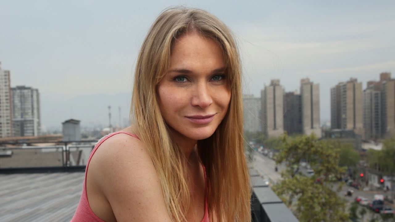 Constanza Mackenna sorprendió con postal junto a su mamá: seguidores aseguraron que parecen hermanas