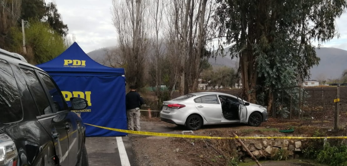 Encuentran cuerpo de hombre acribillado en canal de Curacaví: recibió al menos 10 disparos