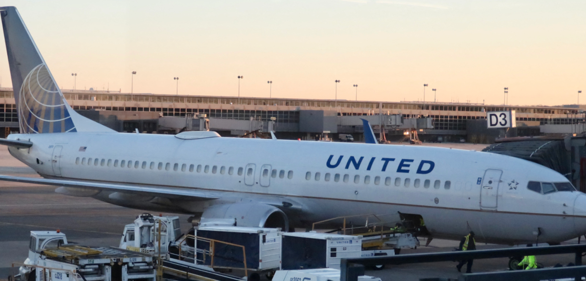 Estados Unidos ordena a seis aerolíneas comerciales participar en la evacuación de afganos en Kabul