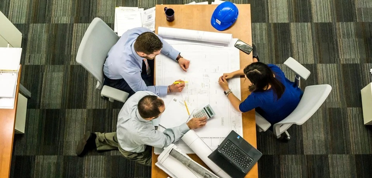 Las 6 cosas que puedes hacer por las mañanas y ayudan a estar más contento en el trabajo