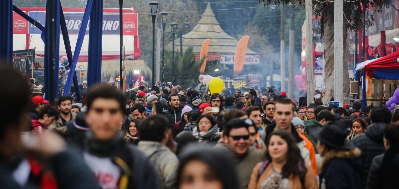 Claudio Orrego no descarta realizar 'pequeñas fondas' en el Parque O'Higgins: 