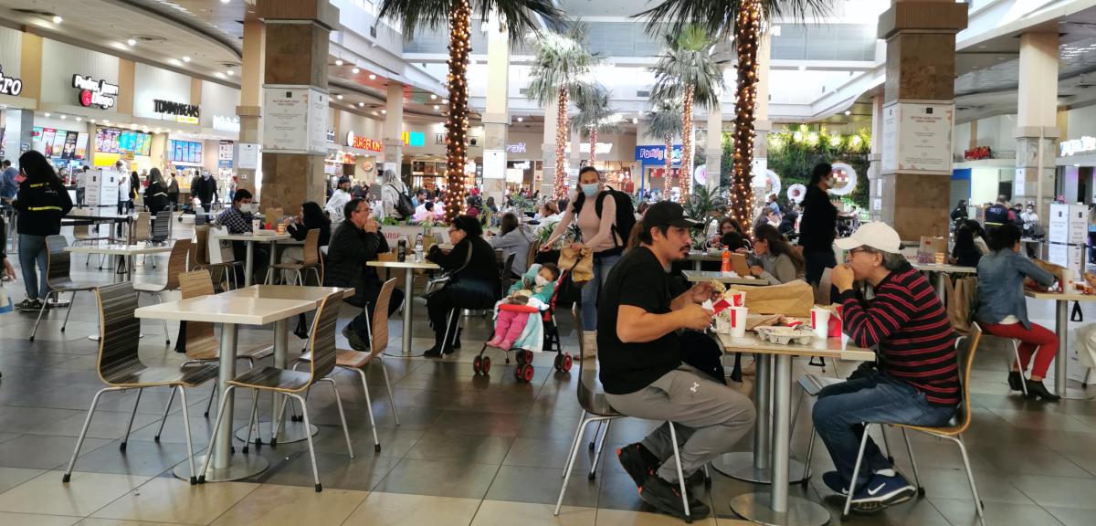 Proyecto de ley busca adelantar horario de cierre del comercio: revisa cuáles serían las excepciones